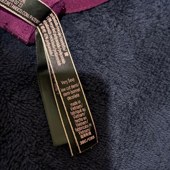 Victoria's Secret Deep Purple Lace Bra - Picture 3 of 5